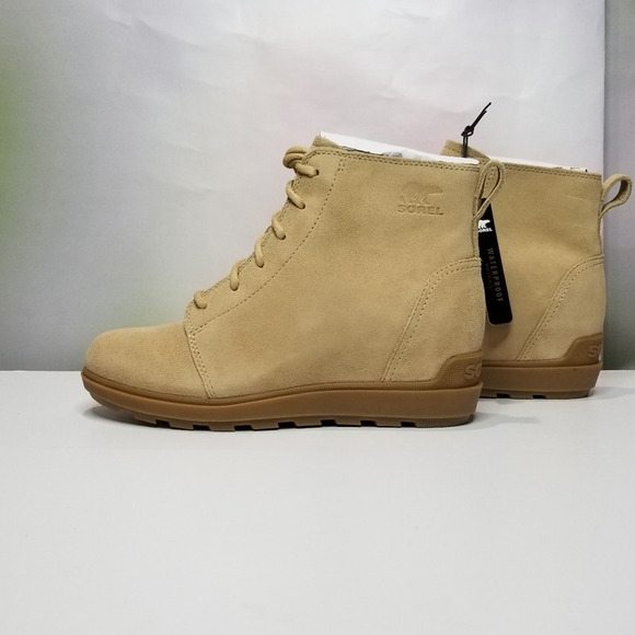 Sorel Women's Evie II Waterproof Lace Bootie Size 8.5 Canoe, Gum 2 2048641 - Picture 1 of 8